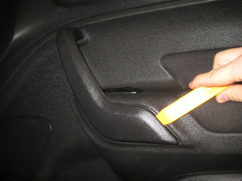Ford-Fiesta-Plastic-Interior-Door-Panel-Removal-Guide-005