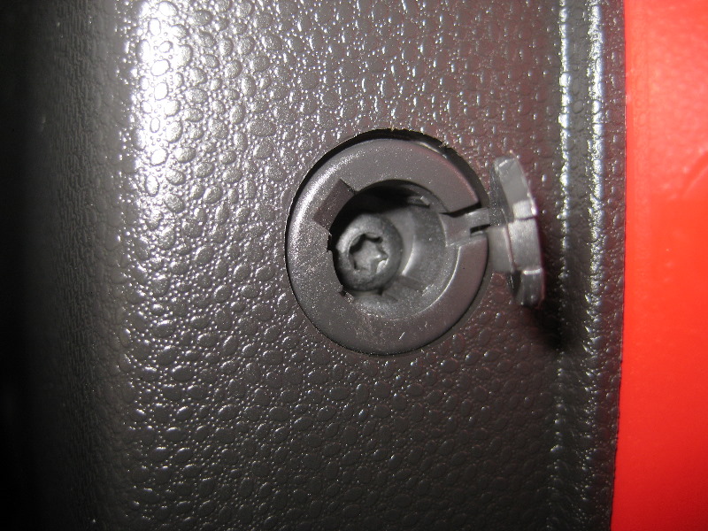 Ford-Fiesta-Plastic-Interior-Door-Panel-Removal-Guide-010