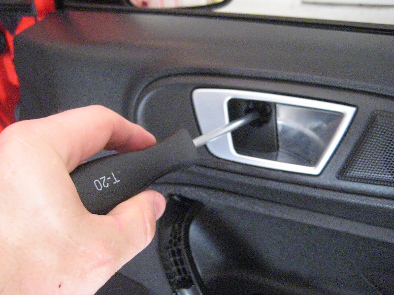 Ford-Fiesta-Plastic-Interior-Door-Panel-Removal-Guide-019