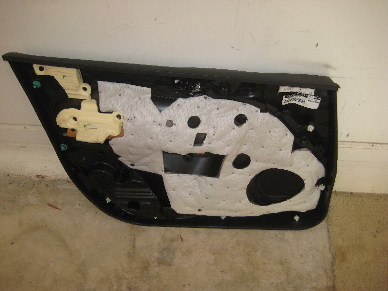 Ford-Fiesta-Plastic-Interior-Door-Panel-Removal-Guide-033
