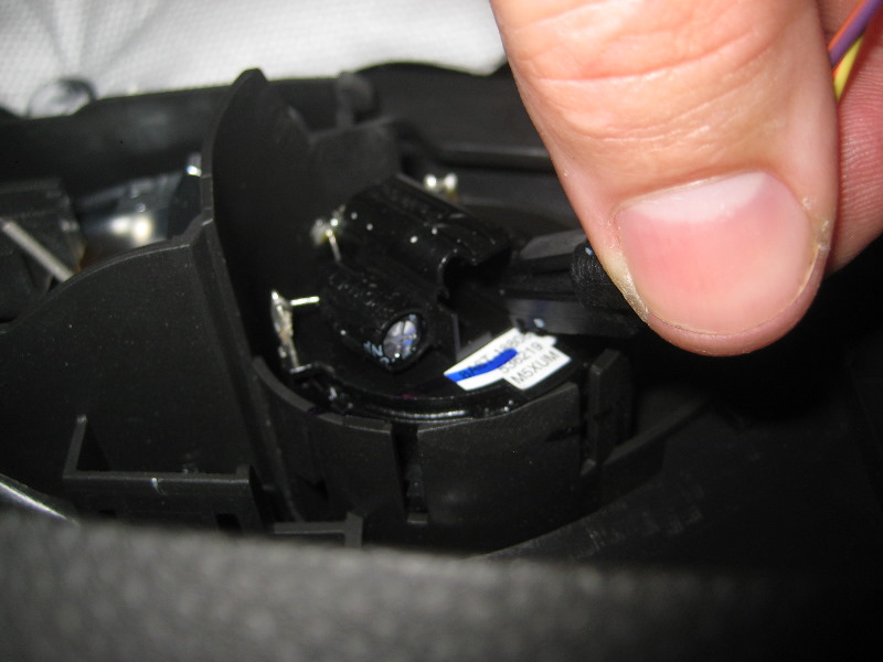 Ford-Fiesta-Plastic-Interior-Door-Panel-Removal-Guide-040