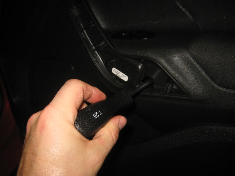 Ford-Fiesta-Plastic-Interior-Door-Panel-Removal-Guide-044