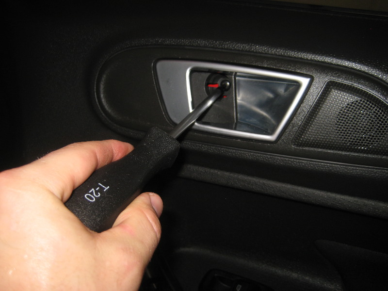 Ford-Fiesta-Plastic-Interior-Door-Panel-Removal-Guide-048