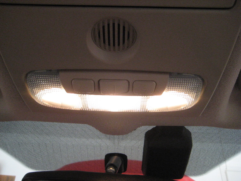 Ford-Fiesta-Dome-Map-Light-Bulbs-Replacement-Guide-021