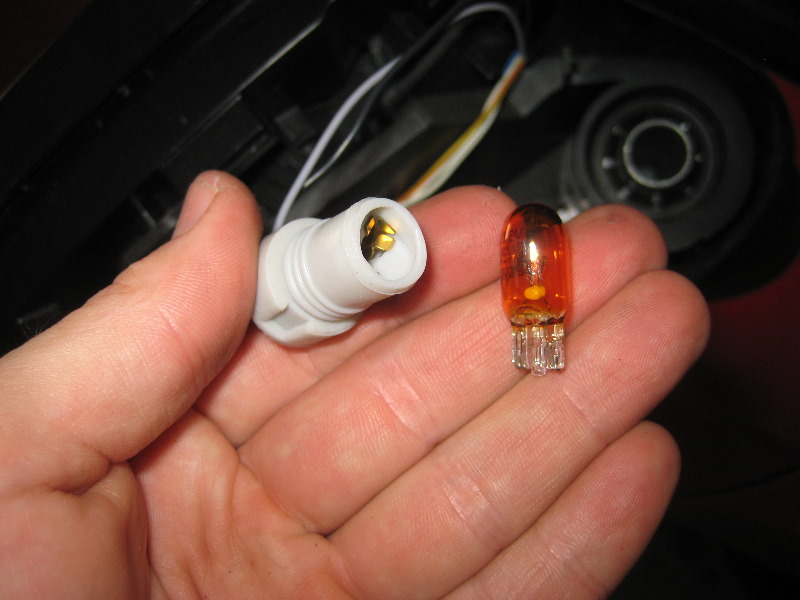 Ford-Fiesta-Side-View-Mirror-Turn-Signal-Light-Bulb-Replacement-Guide-016