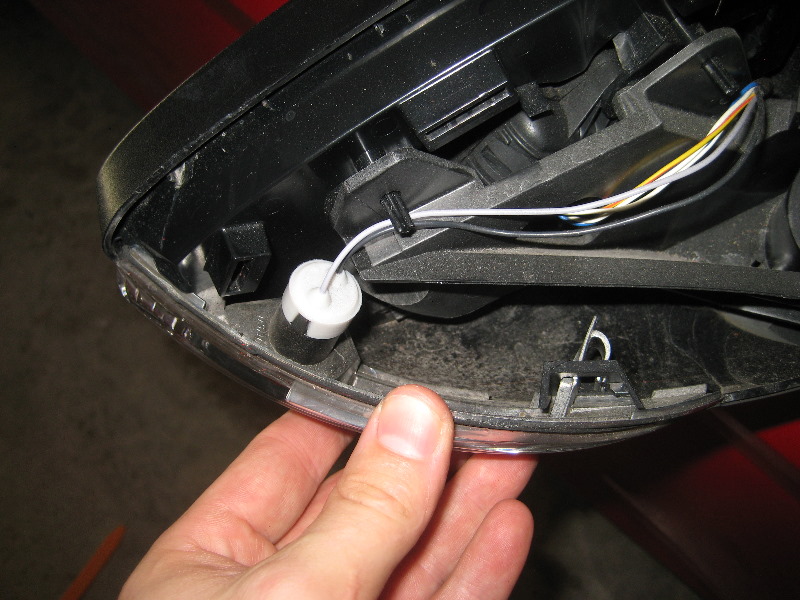 Ford-Fiesta-Side-View-Mirror-Turn-Signal-Light-Bulb-Replacement-Guide-021