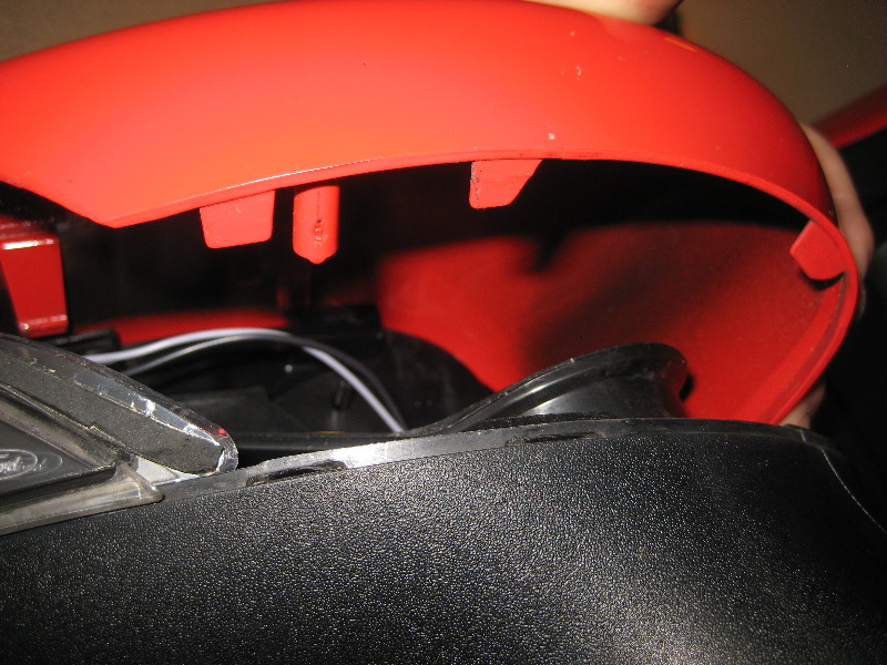 Ford-Fiesta-Side-View-Mirror-Turn-Signal-Light-Bulb-Replacement-Guide-024