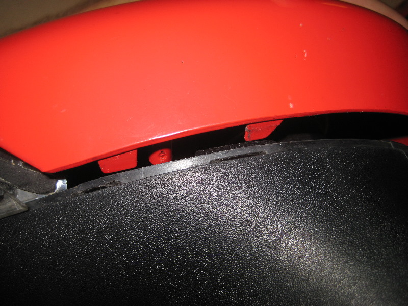 Ford-Fiesta-Side-View-Mirror-Turn-Signal-Light-Bulb-Replacement-Guide-025