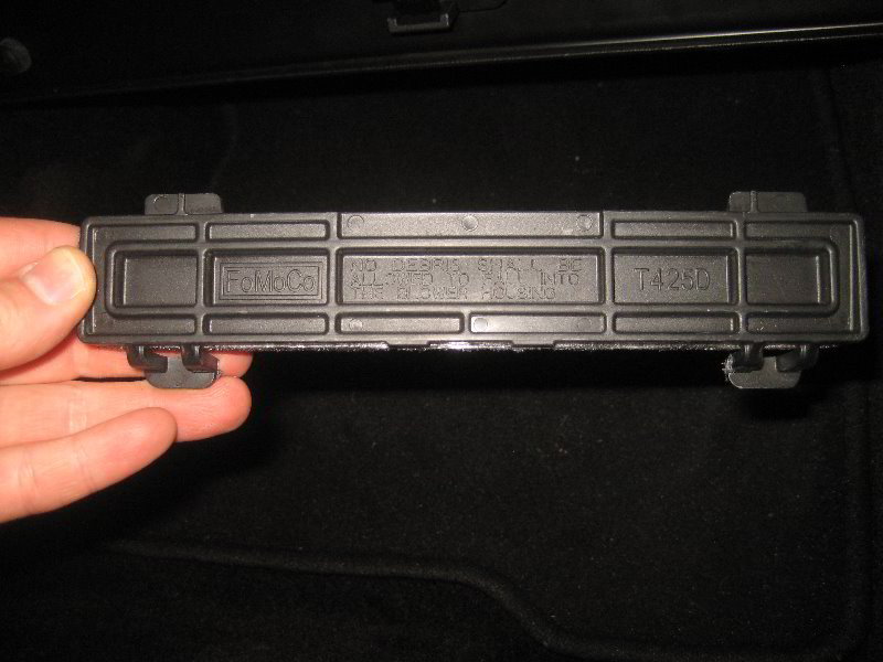 Ford-Flex-Cabin-Air-Filter-Replacement-Guide-015