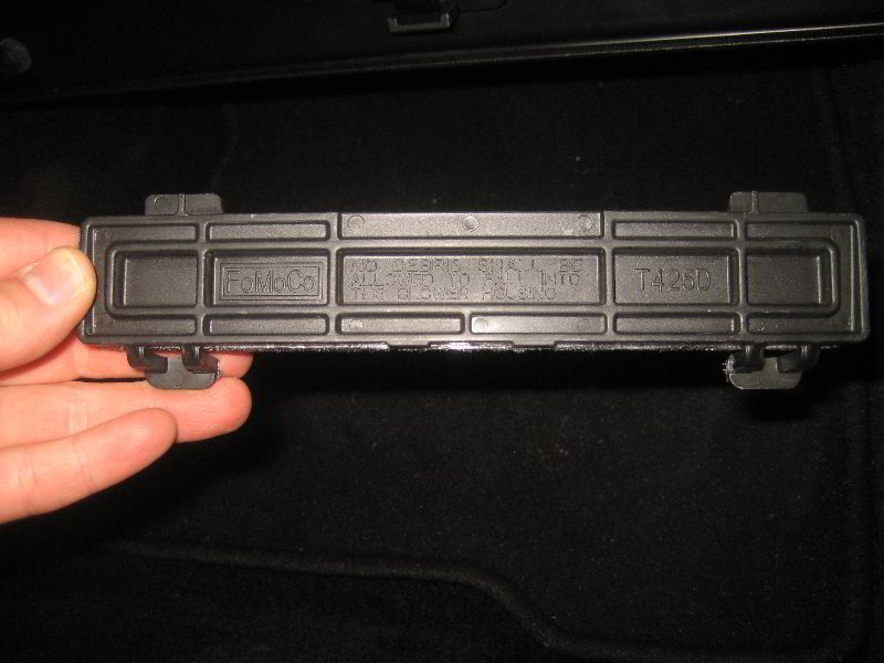 Ford-Flex-Cabin-Air-Filter-Replacement-Guide-015