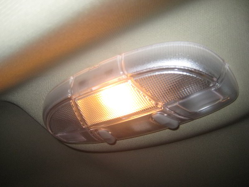 Ford-Flex-Cargo-Area-Light-Bulbs-Replacement-Guide-002