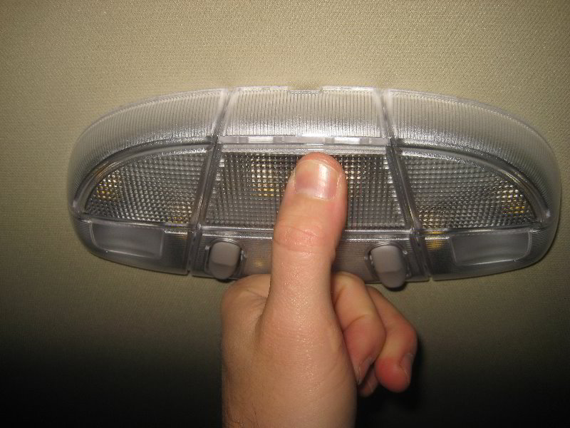 Ford-Flex-Dome-Light-Bulbs-Replacement-Guide-014