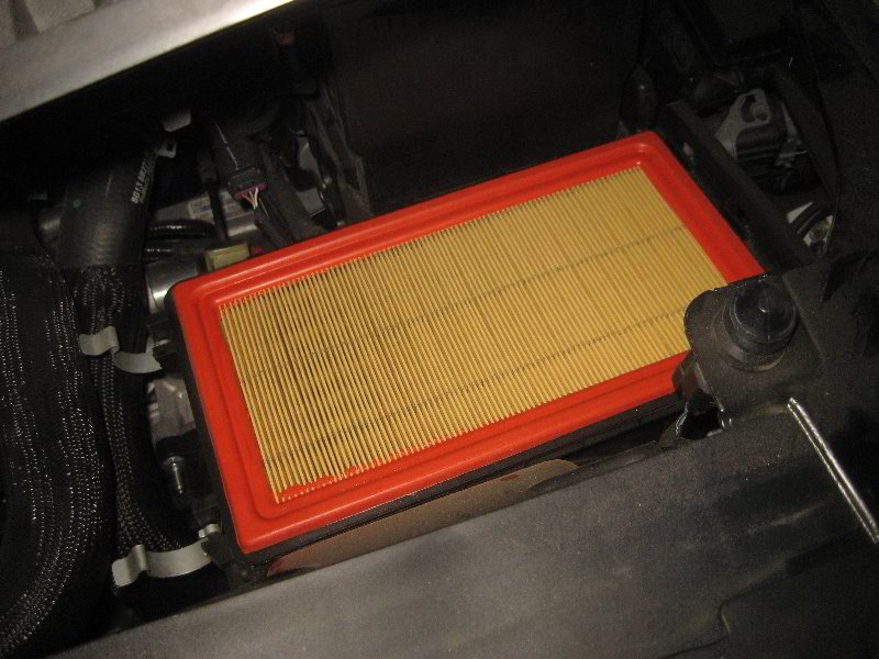 Ford-Flex-Engine-Air-Filter-Replacement-Guide-007