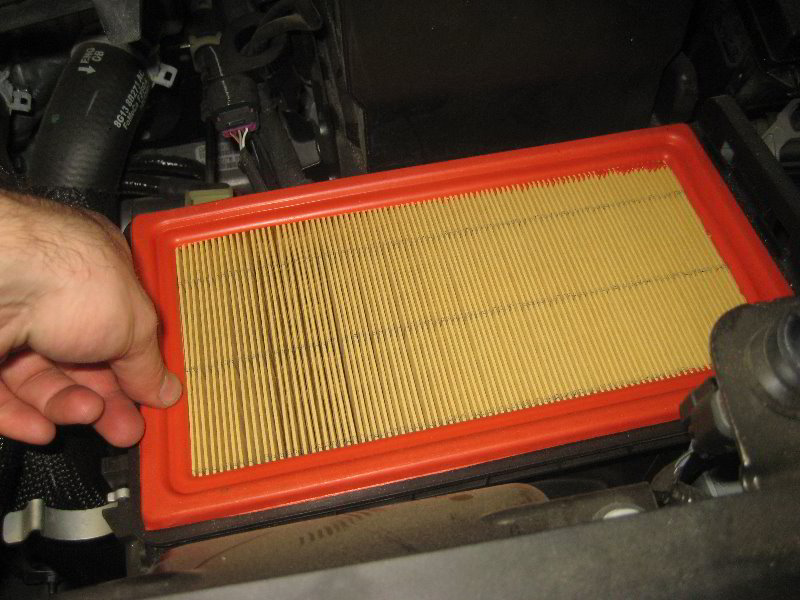 Ford-Flex-Engine-Air-Filter-Replacement-Guide-013