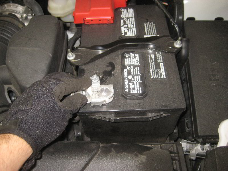 Ford-Flex-Headlight-Bulbs-Replacement-Guide-057