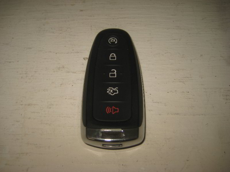 Ford-Flex-Key-Fob-Battery-Replacement-Guide-001