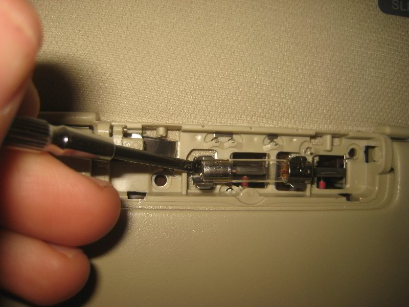 Ford-Flex-Vanity-Mirror-Light-Bulb-Replacement-Guide-008