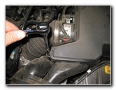 Ford-Focus-Engine-Air-Filter-Replacement-Guide-003