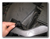 Ford-Focus-Engine-Air-Filter-Replacement-Guide-005