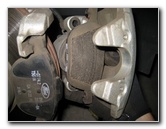 Ford-Focus-Front-Brake-Pads-Replacement-Guide-032