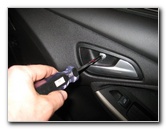 Ford-Focus-Interior-Door-Panel-Removal-Guide-004