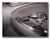 Ford-Focus-Interior-Door-Panel-Removal-Guide-050