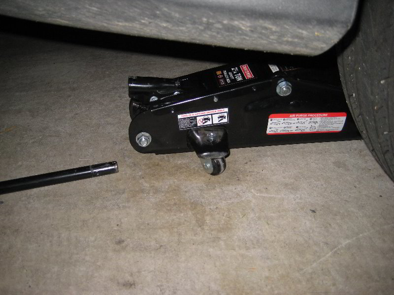 Ford-Focus-Rear-Brake-Pads-Replacement-Guide-041