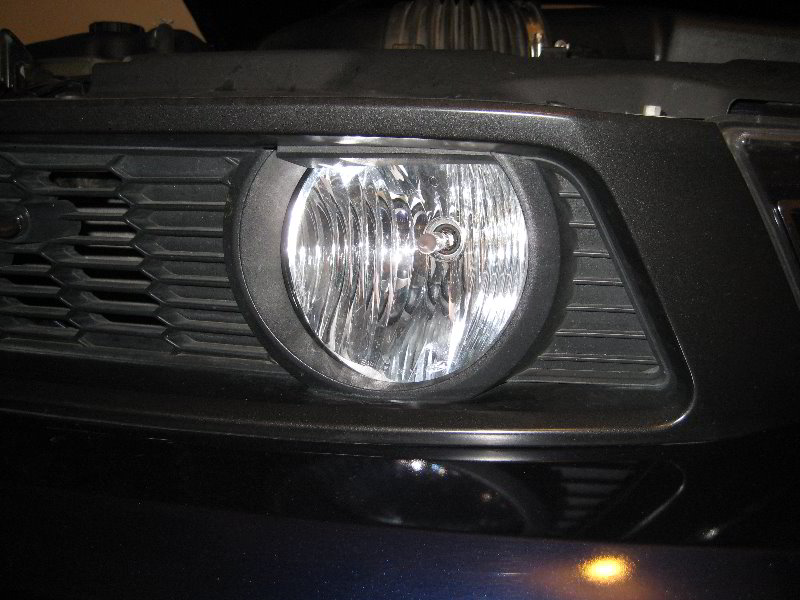 Ford-Mustang-Fog-Light-Bulbs-Replacement-Guide-002