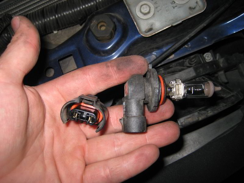 Ford-Mustang-Fog-Light-Bulbs-Replacement-Guide-015
