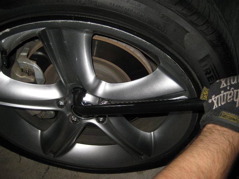 Ford-Mustang-Front-Brake-Pads-Replacement-Guide-039