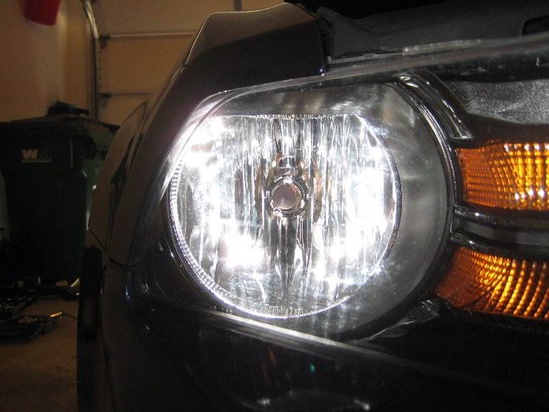 Ford-Mustang-Headlight-Bulbs-Replacement-Guide-002
