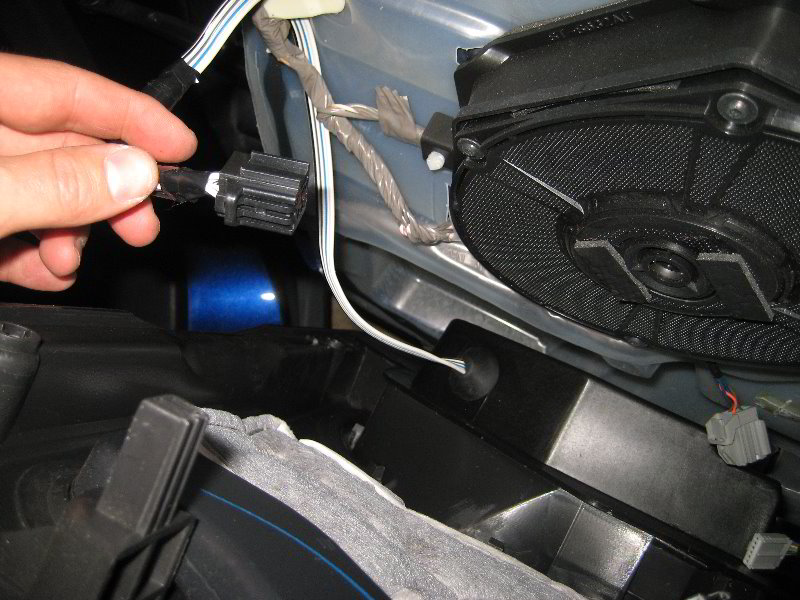 Ford-Mustang-Interior-Door-Panel-Removal-Guide-039