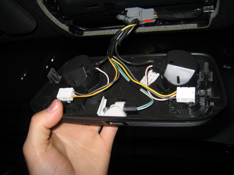 Ford-Mustang-Map-Light-Bulbs-Replacement-Guide-003