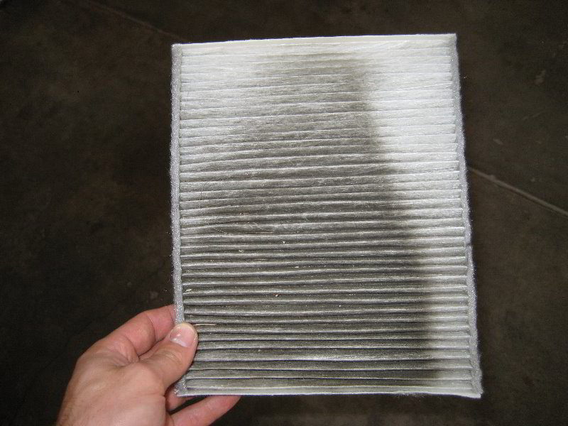 Replace cabin air filter 2003 ford taurus #2