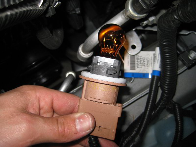 Ford-Taurus-Headlight-Bulbs-Replacement-Guide-019