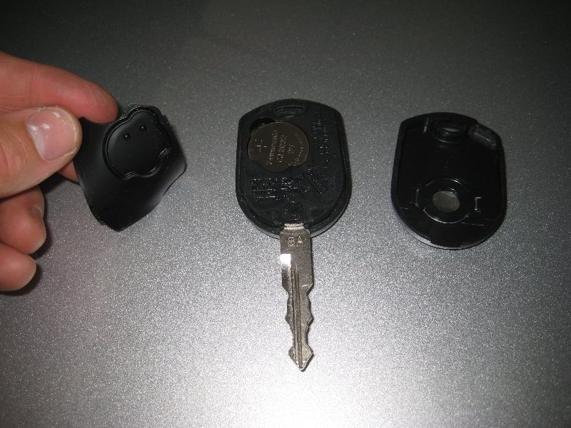 thumbnail image 2 of Lot Of 10 Bulk Remote Key Fobs For Ford 00-16 Taurus X 02-05 Thunderbird 2 of 6