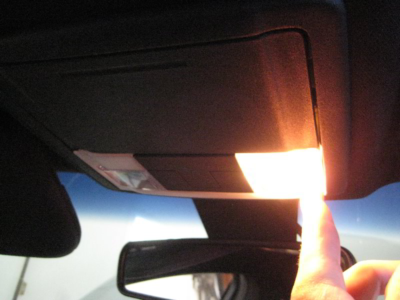 Ford-Taurus-Map-Light-Bulbs-Replacement-Guide-021