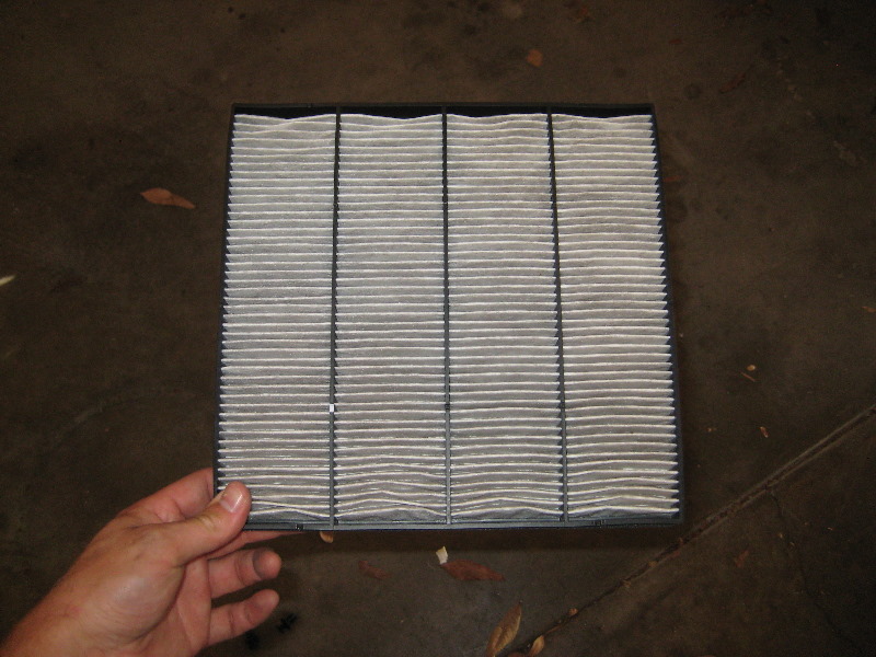 GM-Chevrolet-Camaro-Cabin-Air-Filter-Replacement-Guide-020
