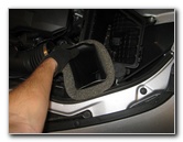GM-Chevrolet-Camaro-Headlight-Bulbs-Replacement-Guide-013