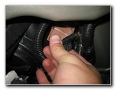 GM-Chevrolet-Camaro-Headlight-Bulbs-Replacement-Guide-038