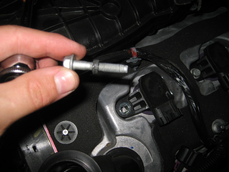 GM-Chevrolet-Camaro-V6-Engine-Spark-Plugs-Replacement-Guide-013