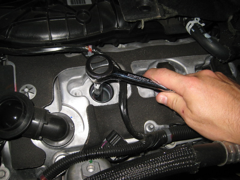 GM-Chevrolet-Camaro-V6-Engine-Spark-Plugs-Replacement-Guide-017