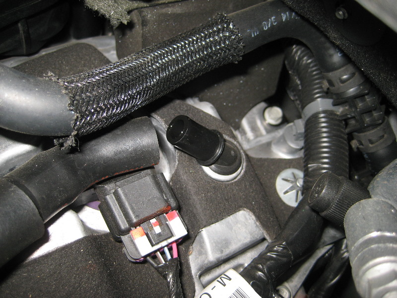 GM-Chevrolet-Camaro-V6-Engine-Spark-Plugs-Replacement-Guide-029