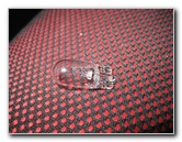 GM-Chevrolet-Cruze-Dome-Light-Bulb-Replacement-Guide-007