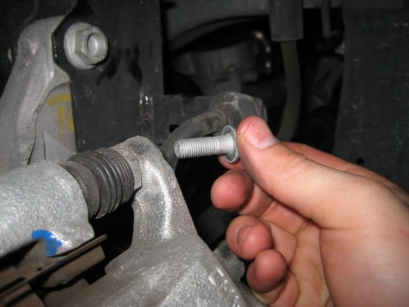 GM-Chevrolet-Cruze-Front-Brake-Pads-Replacement-Guide-010