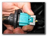 GM-Chevrolet-Cruze-Headlight-Bulbs-Replacement-Guide-007