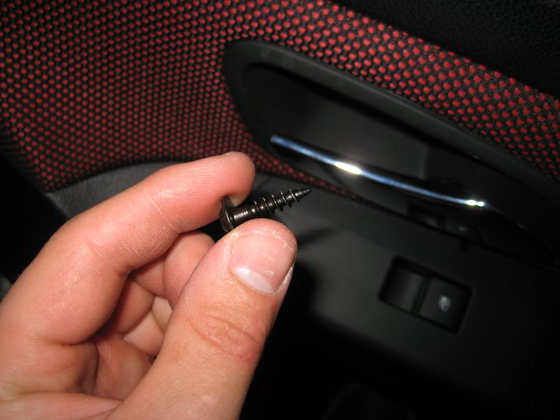 GM-Chevrolet-Cruze-Interior-Door-Panel-Removal-Guide-006