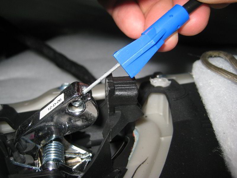 GM-Chevrolet-Cruze-Interior-Door-Panel-Removal-Guide-029