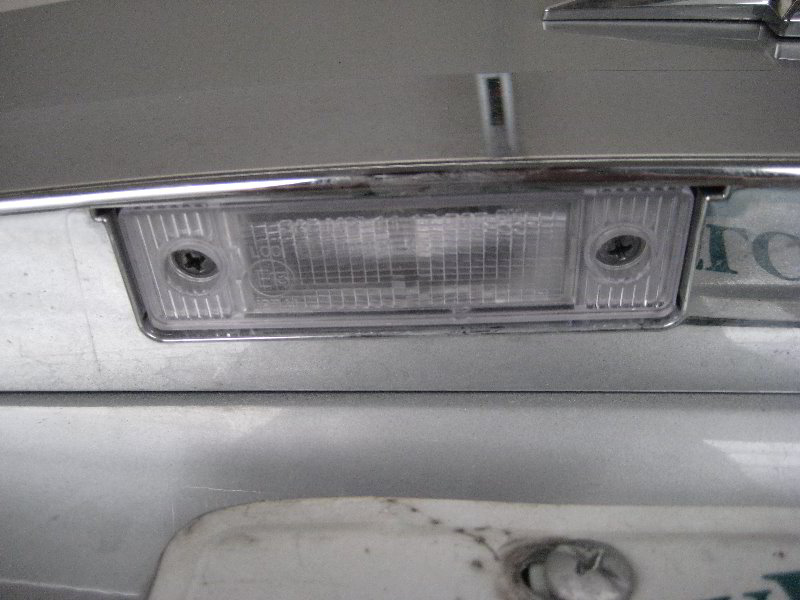 gm license plate light