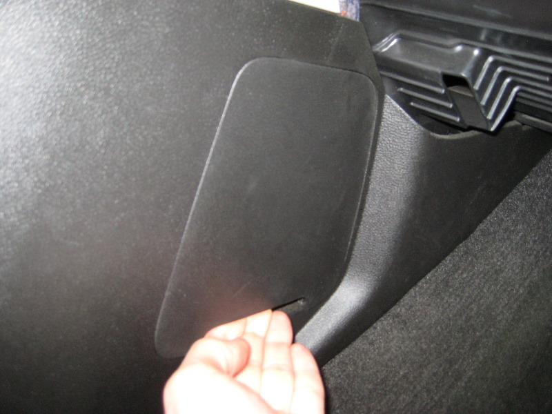 GM-Chevrolet-Equinox-Electrical-Fuse-Replacement-Guide-013